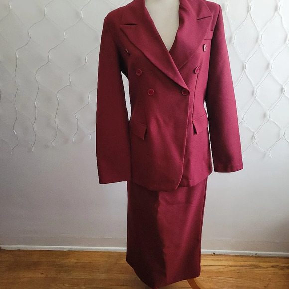 Retro Suit by Jennifer James / 2 Piece Suit / Burgundy/Merlot / Size 10 - Picture 1 of 7